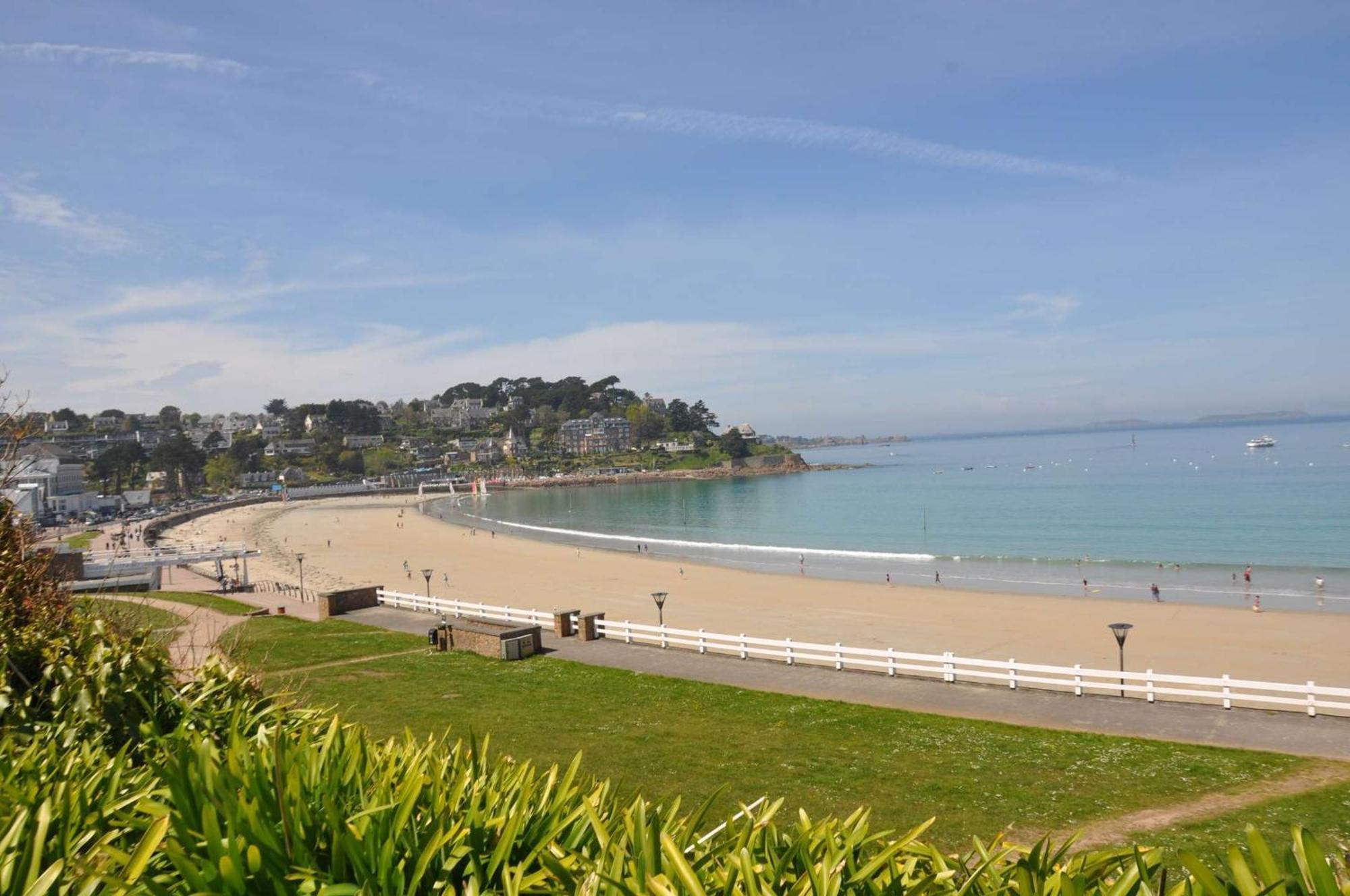 Bel Appartement Neuf Plage De Trestraou A Perros-Guirec - Ref 862 Eksteriør bilde
